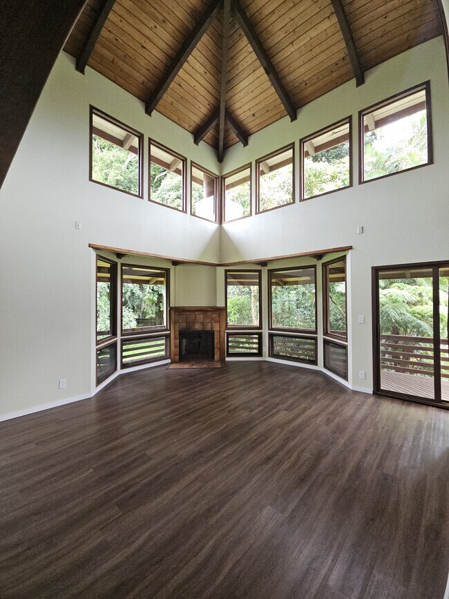 Building Photo - 1100 Ainalako Rd