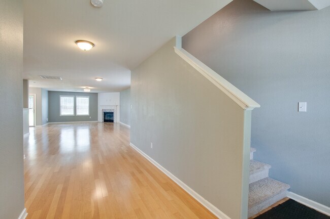 Building Photo - 188 Harold Murphy Dr