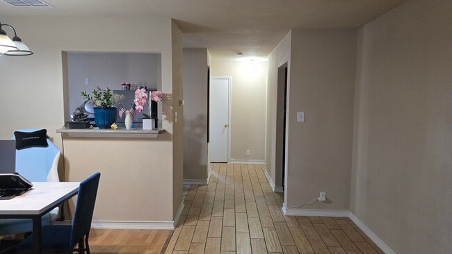 Building Photo - 9514 Celine Dr