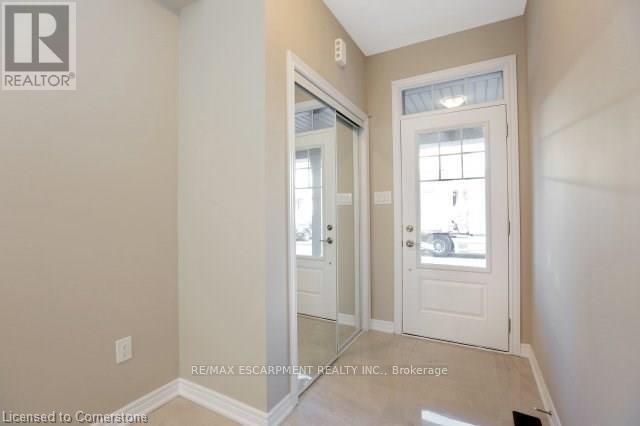 Building Photo - 21 Walters Ln