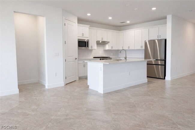 Foto del edificio - 15551 Northridge Rd