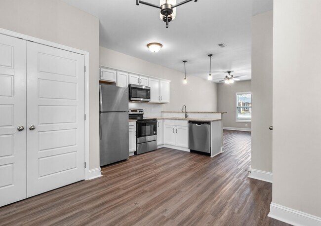 Foto del edificio - 202 Burch Rd