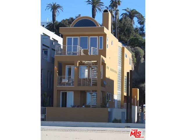 Building Photo - 1329 Palisades Beach Rd