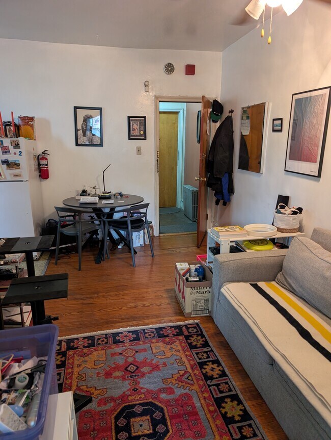 Sala de estar - 440 S 43rd St