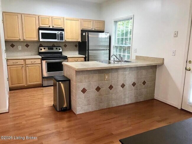 Foto del edificio - 7512 Norbourne Ave