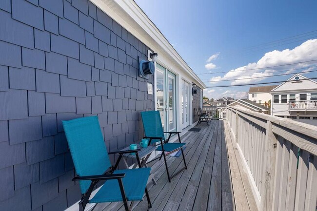 Building Photo - 8 Jones Ave