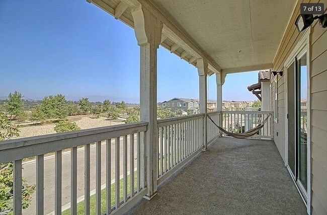Foto del edificio - 704 Owens River Dr