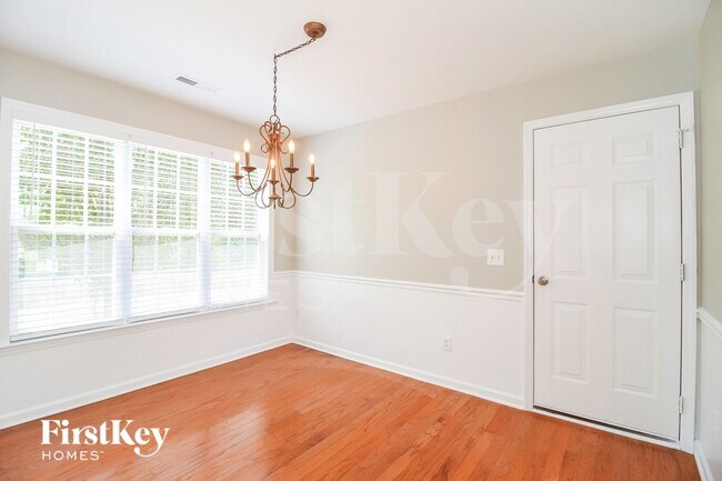 Foto del edificio - 2648 Wynbrook Dr