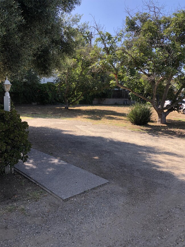 Foto del edificio - 5400 Hollister Ave
