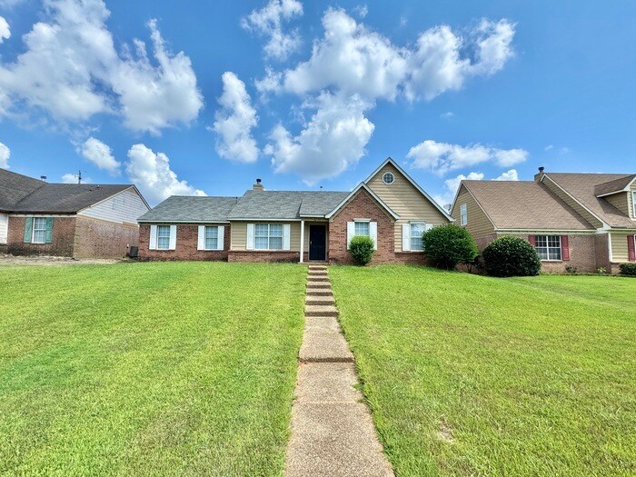 Primary Photo - 6734 State Line Rd