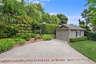 Building Photo - 475 El Bosque