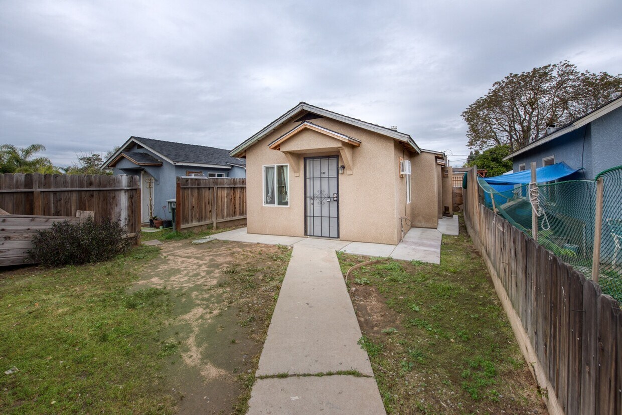 Foto principal - 2443 South 10th Street, Unit 102