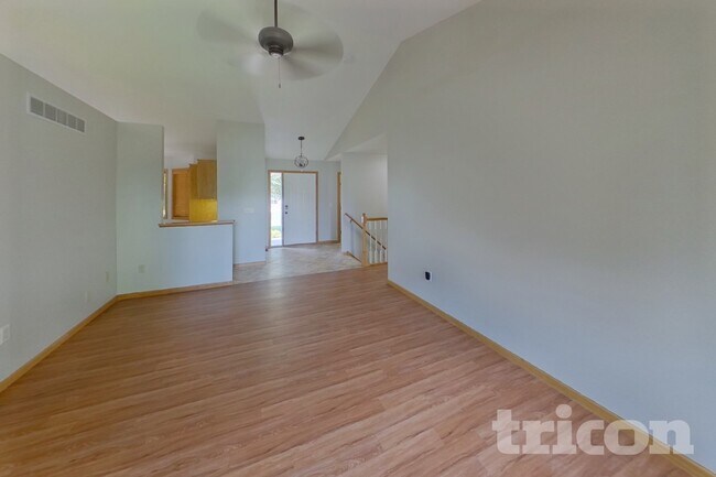 Foto del edificio - 3656 141st Ln NW