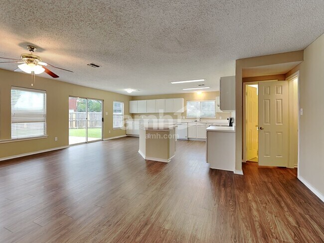Building Photo - 12206 Rosedown Ln