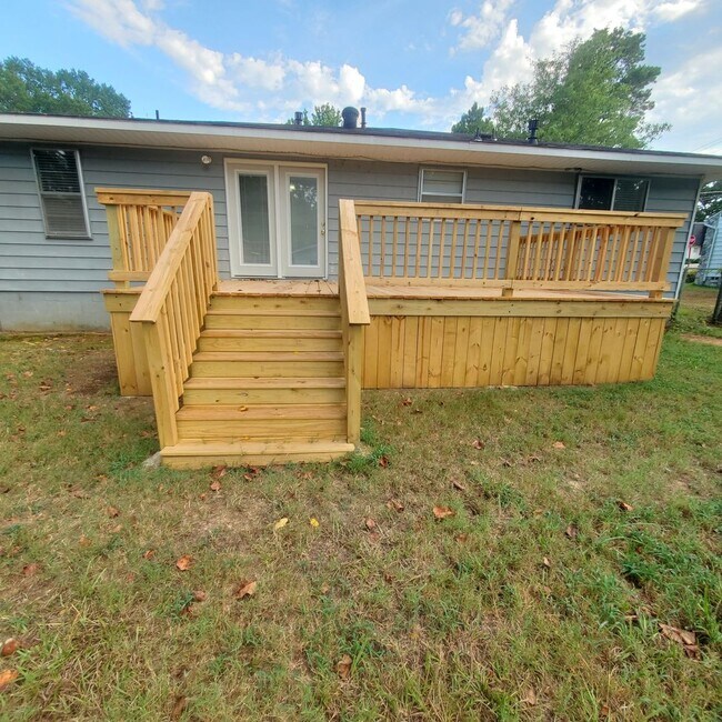 Foto del edificio - 702 Wildwood Ave