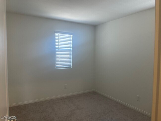 Foto del edificio - 4603 Sapphire Crst Ave