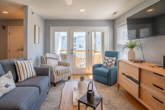 Building Photo - 208 Carolina Beach Ave S