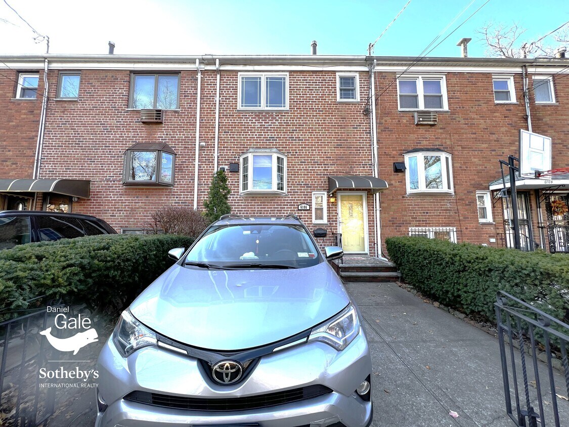 6106 69th Ln, Queens, NY 11379 Townhome Rentals in Queens NY