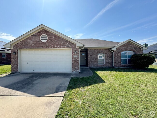 Building Photo - 2801 Bachelor Button Blvd