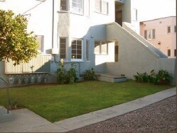 Foto del edificio - 911 Alandele Ave
