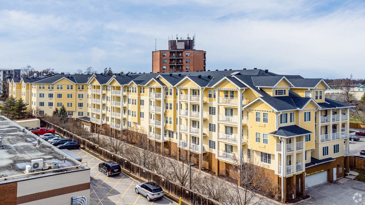 Building Photo - Stamford Estates