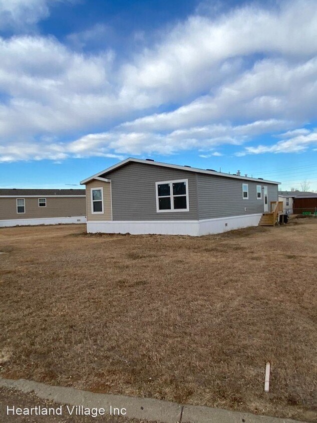 4 br, 2 bath House 908 Dan Drive House Rental in Dickinson, ND