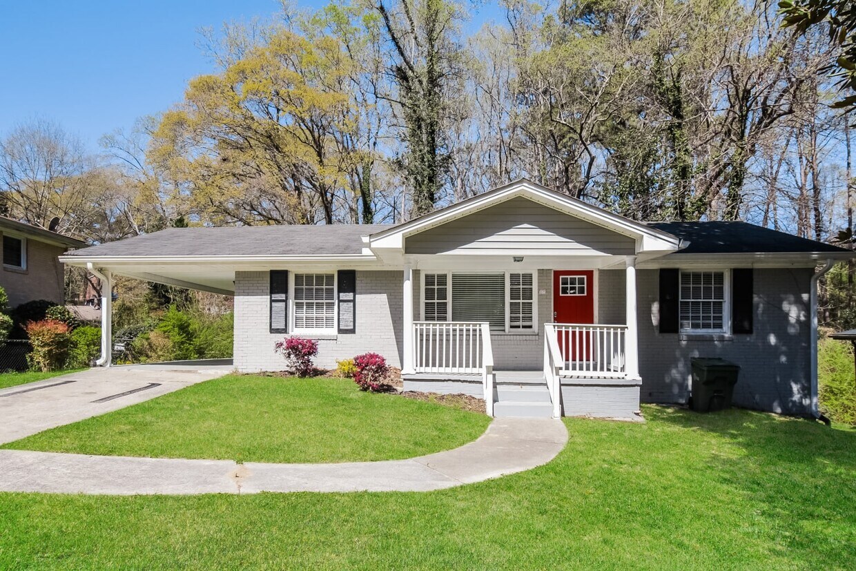 Foto principal - 220 Oakcliff Ct Nw