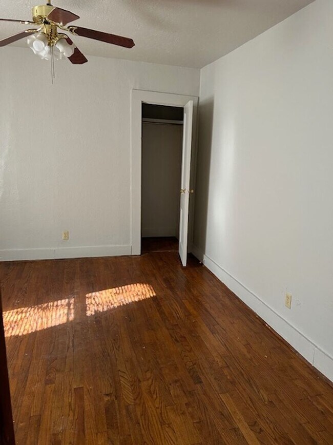 Foto del edificio - Cute duplex right on OU Campus