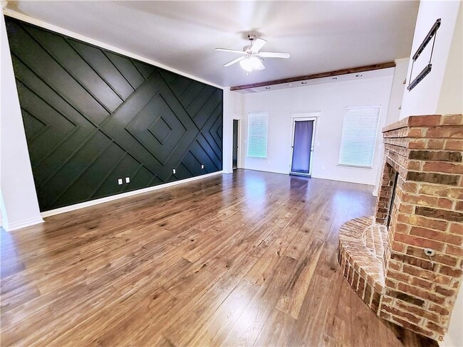 Foto del edificio - 3012 NW 191st St