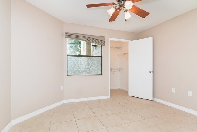Building Photo - Beautiful 1 bed/1bath 1st-Floor Condo FOR ...