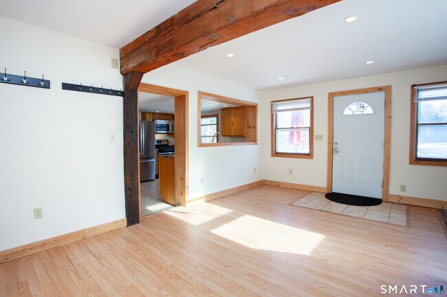 Foto del edificio - 85 Quarry Rd