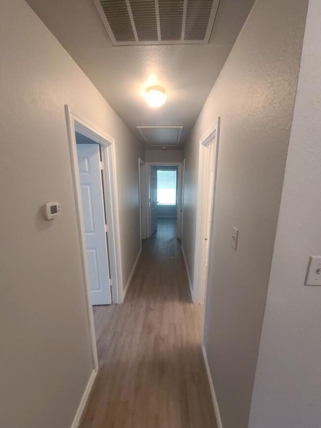 Building Photo - 1516 Barron Ln