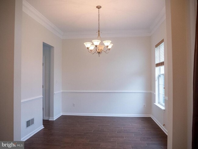 Building Photo - 42747 Stadler Ln