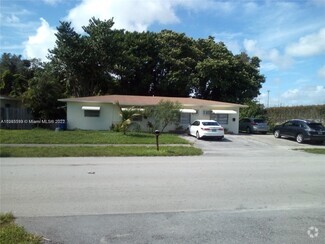 Building Photo - 3420 SW 62nd Ave