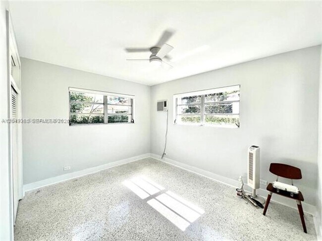 Building Photo - 2245 SW 25th Ter