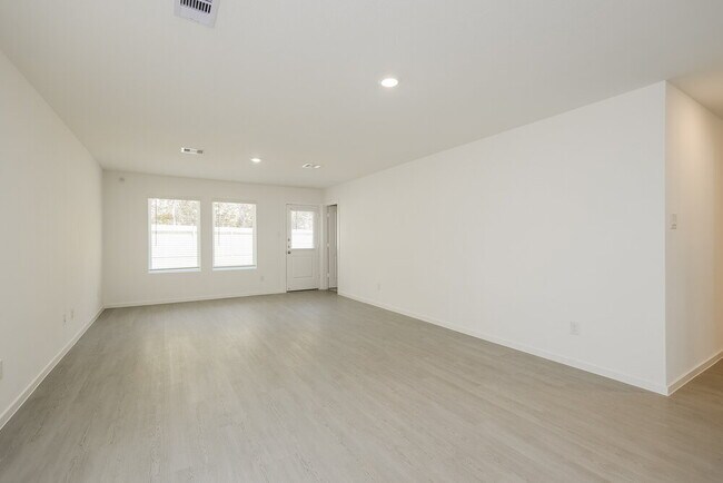 Foto del edificio - 13495 Bay Springs Dr