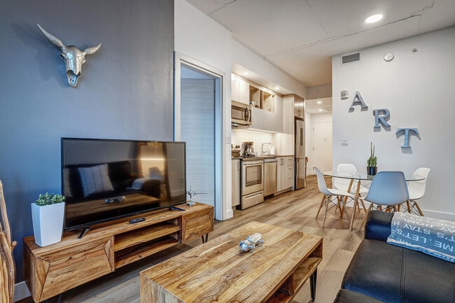 Building Photo - 2100 Rue de Bleury