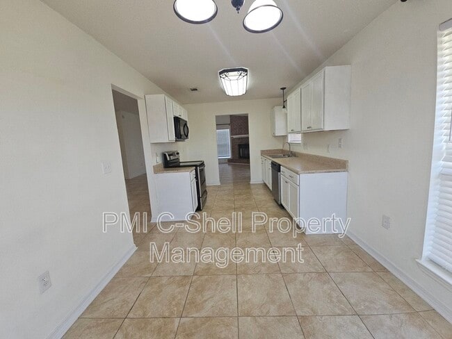 Building Photo - 4769 Ribault Ln