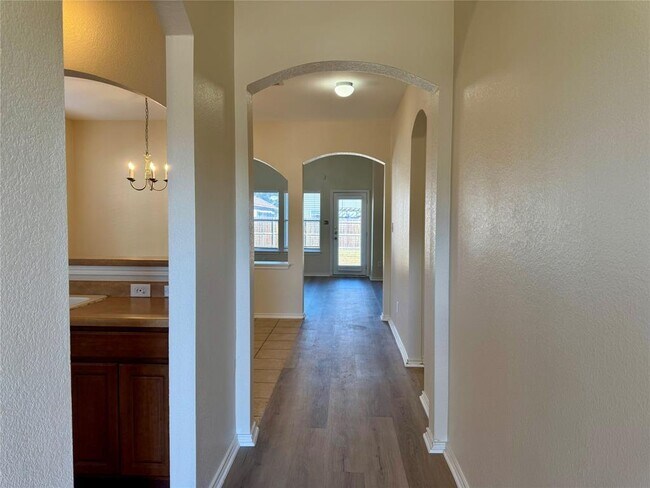 Foto del edificio - 11606 Hereford St