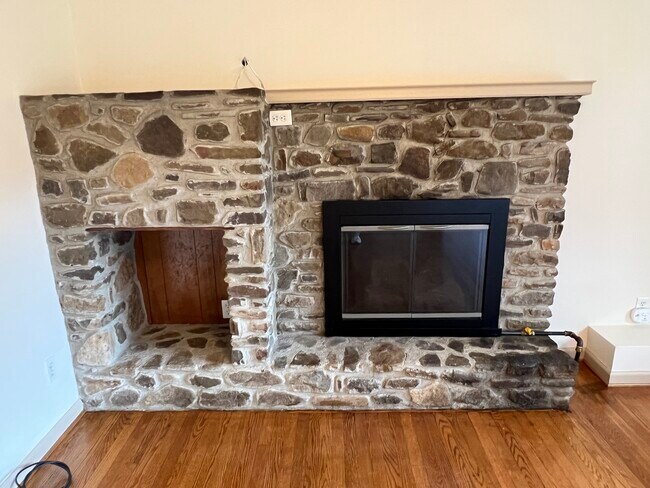 Foto del edificio - 4020 Bradshaw Rd