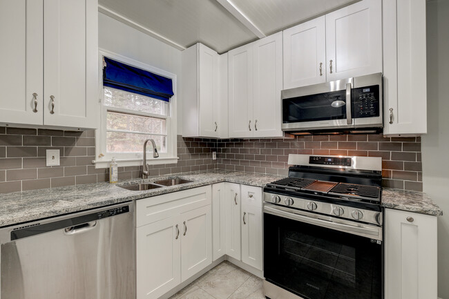 Kitchen - 5909 France Ave S