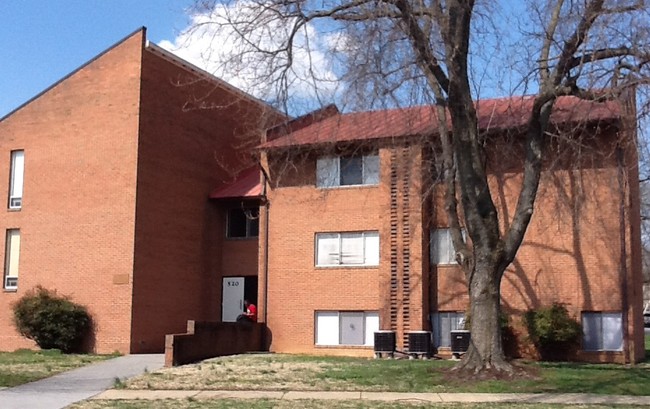 Building Photo - Montclair Apartments