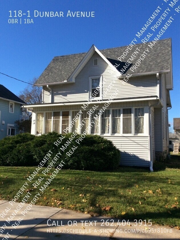 118 Dunbar Ave, Waukesha, WI 53186 Room for Rent in Waukesha, WI