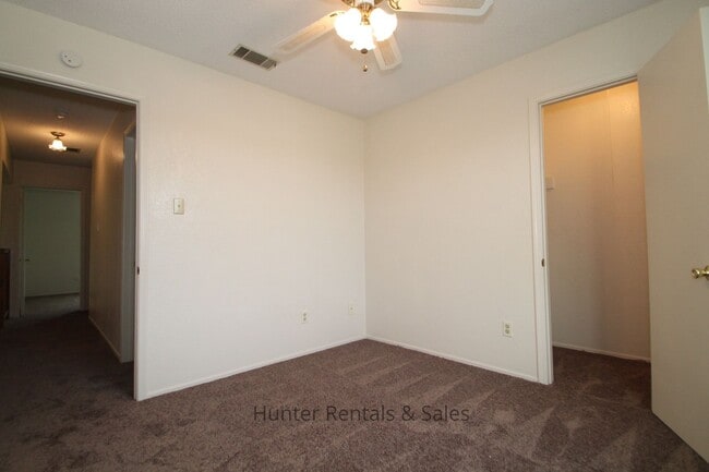 Foto del edificio - Two-Story Dream!