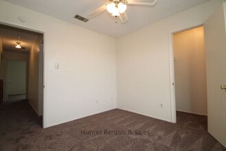 Building Photo - 1708 Bobby Lee Dr