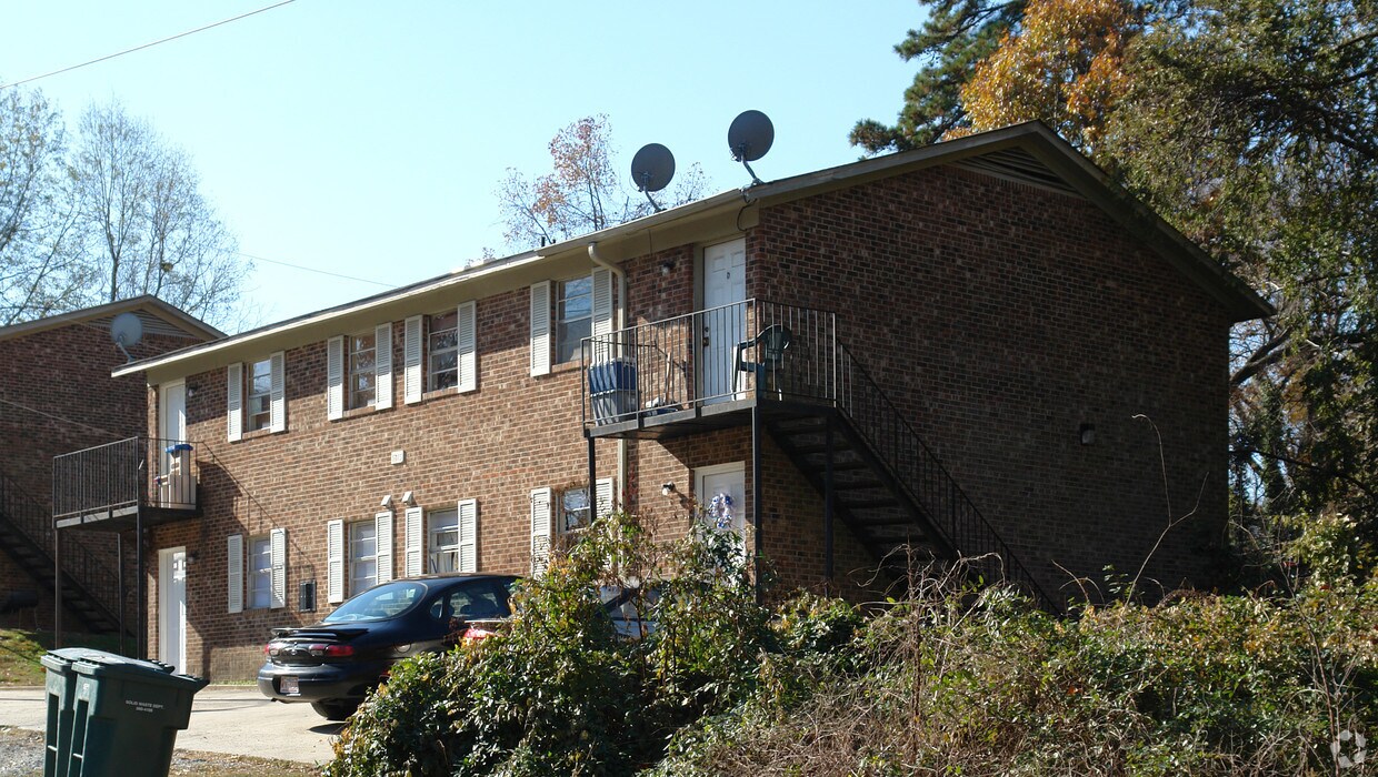 Foto del edificio - 1813 Rosetta Dr