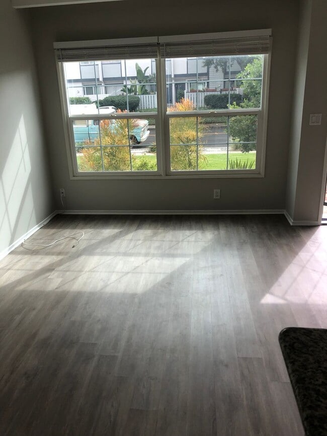 Building Photo - ORP2121