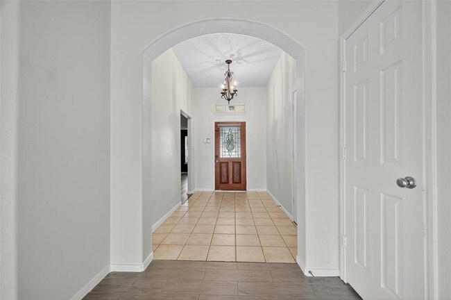 Building Photo - 5411 Losoya Ct