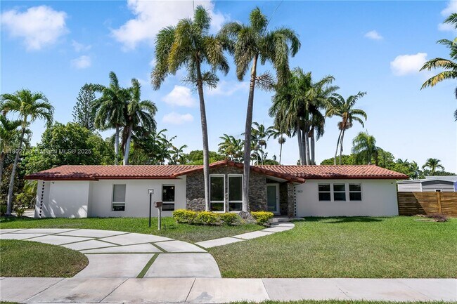 Building Photo - 8821 SW 176th St