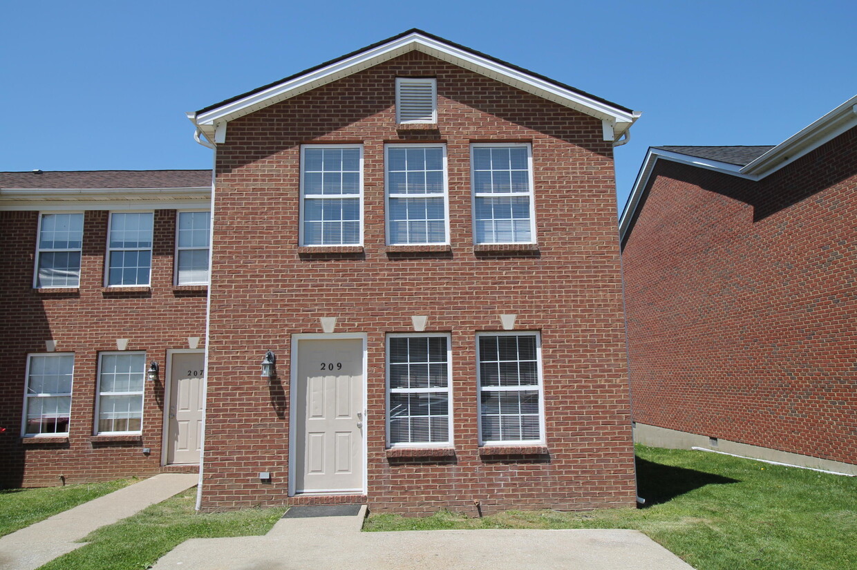 209 Coburn Dr, Nicholasville, Ky 40356 - Townhome Rentals In 